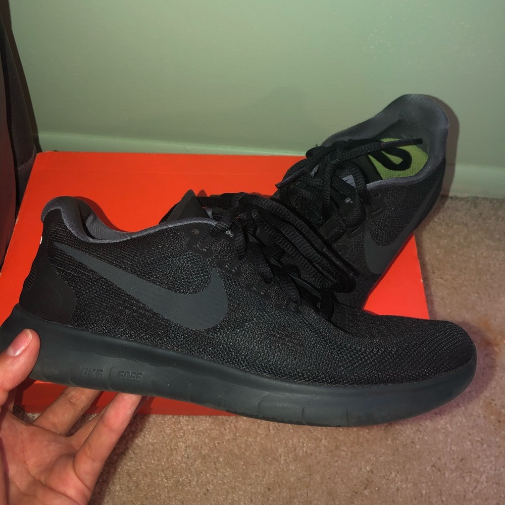 Nike Cross Trainer Sneakers size 6